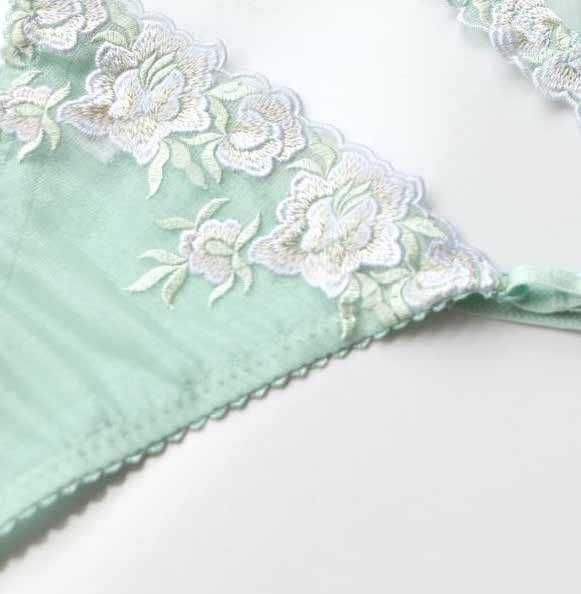 conjunto de lingerie artesanal de luxo e de alta qualidade (NOVO)