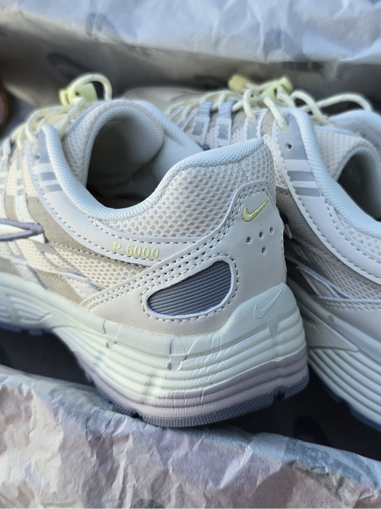 Жіночі Кросівки Nike P-6000