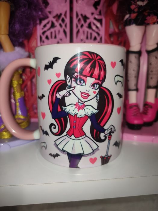 Нова Чашка Рошель Дракулаура Монстер Хай Monster high