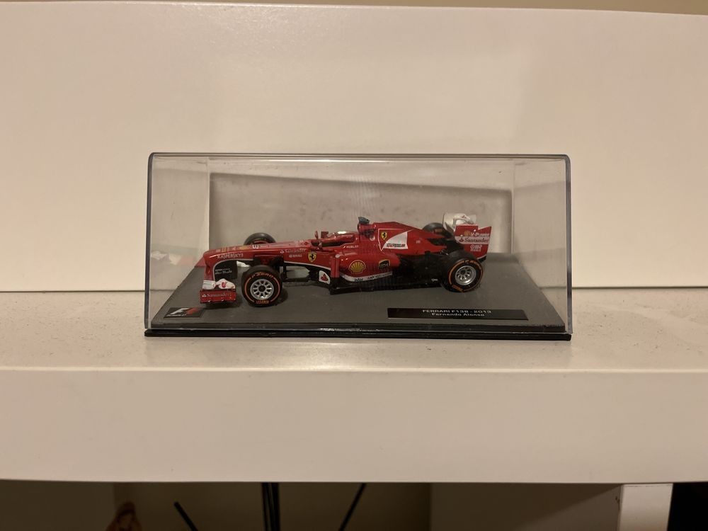 Ferrari F 138 de 2013 de Fernando Alonso 1/43 Licenciado