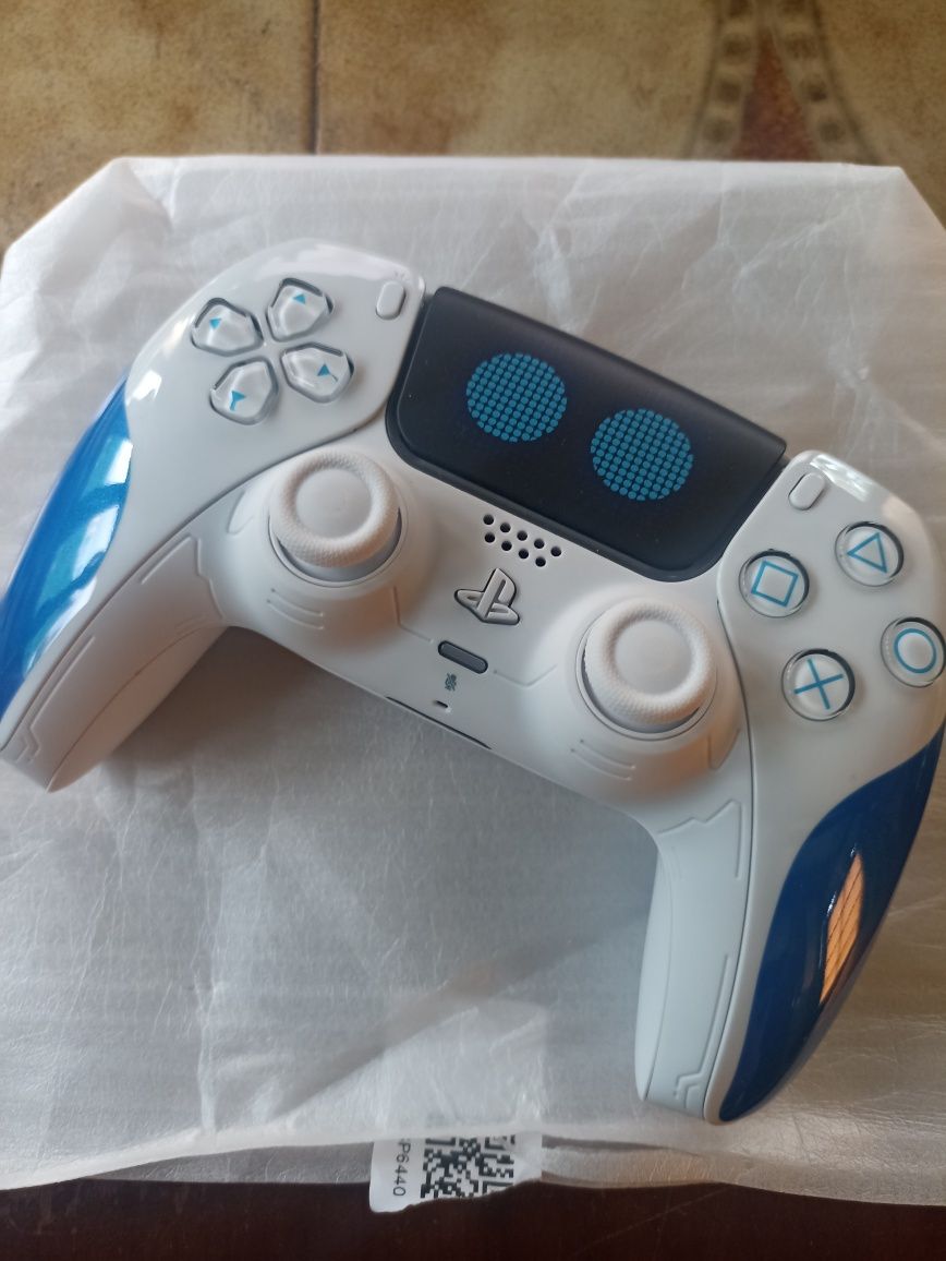 Dualsense Astro Bot pad ps5