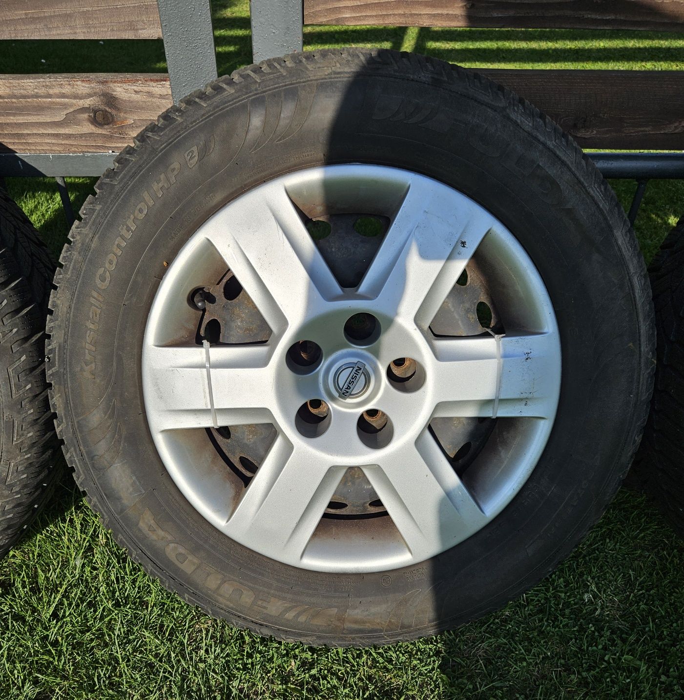 Fulda Kristall Control HP2 215/65/R16 z felgami stalowymi 5x114.3