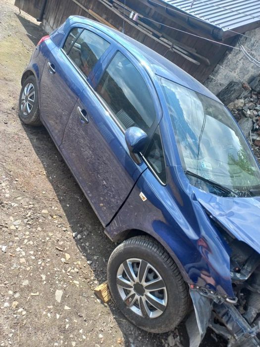 Opel Corsa D 1.4 benzyna 2012 rok