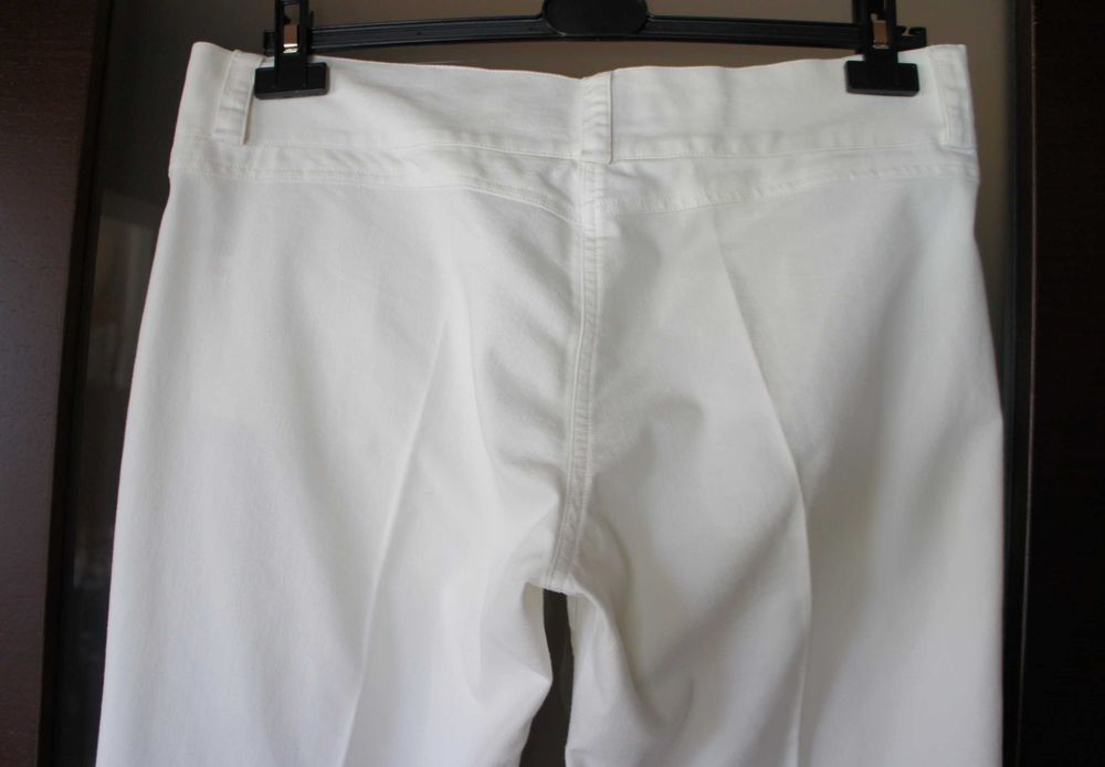 eleganckie spodnie damskie capri z mankietem rybaczki bermudy 42 / XL