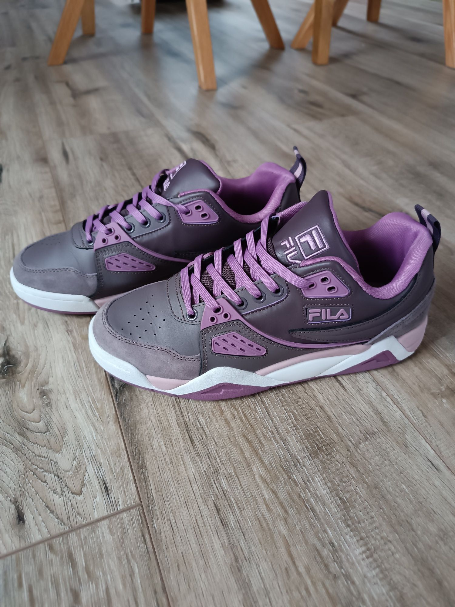 Buty Fila Casim S WMN Plum r. 39