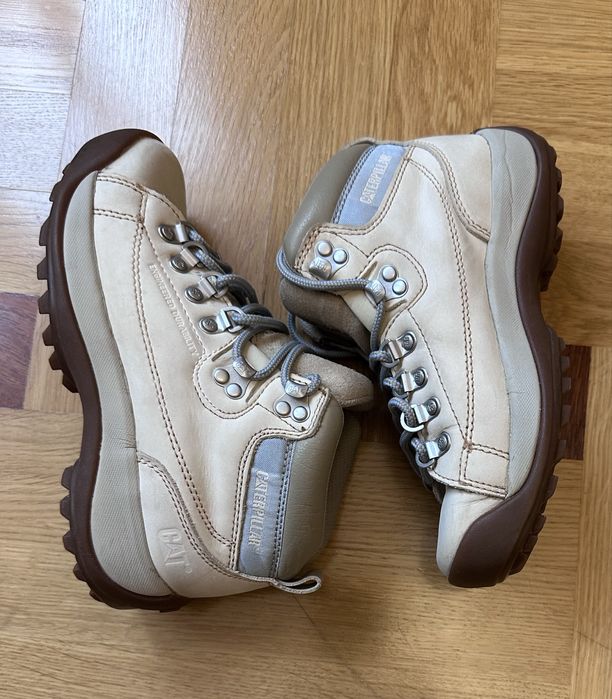 Трекінгові кросівки жіночі «САТ»