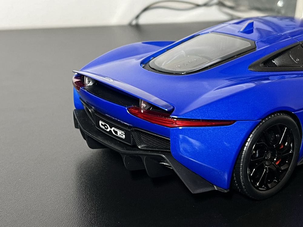 Sprzedam model 1:18 Jaguar C-X75 Almost Real [NOWY]