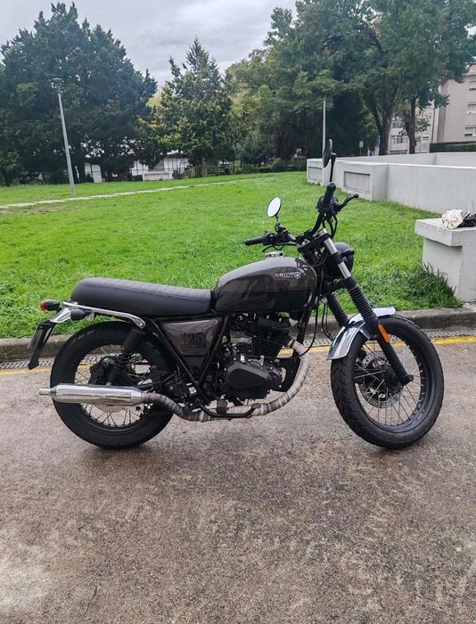 Brixton Cromwell 125 de 2023