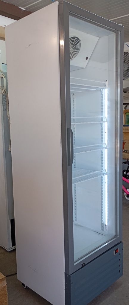 Vendo dois refrigeradores, juntamente ou separados