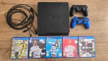 PS4 Slim 1 TB, 2 pady, gry FIFA