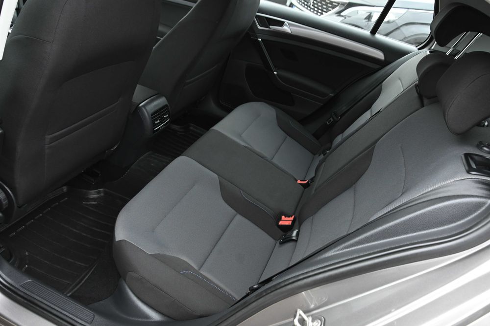 Volkswagen e-Golf 2015