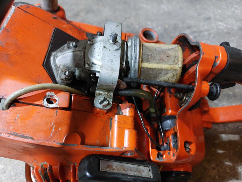 Sprzedam zabytkową piłę spalinową