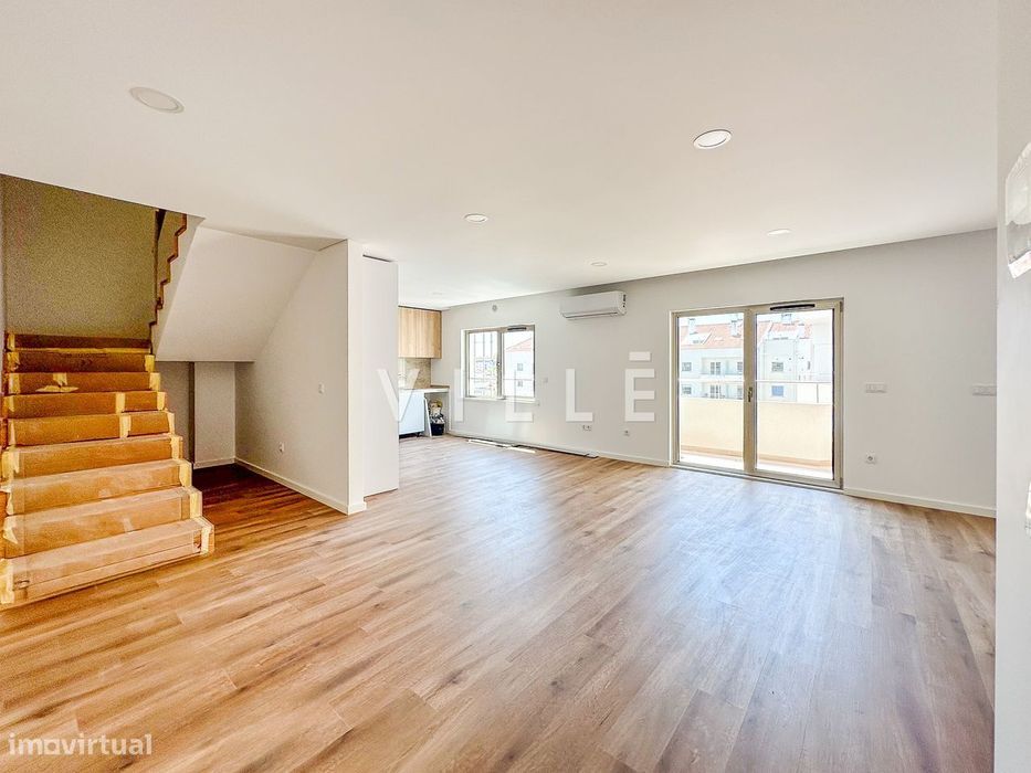 Novo Apartamento T3 Duplex com 2 L Garagem