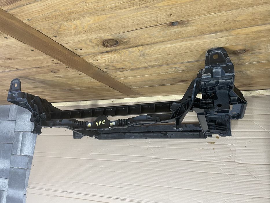 Телевізор Audi E-tron панель Etron