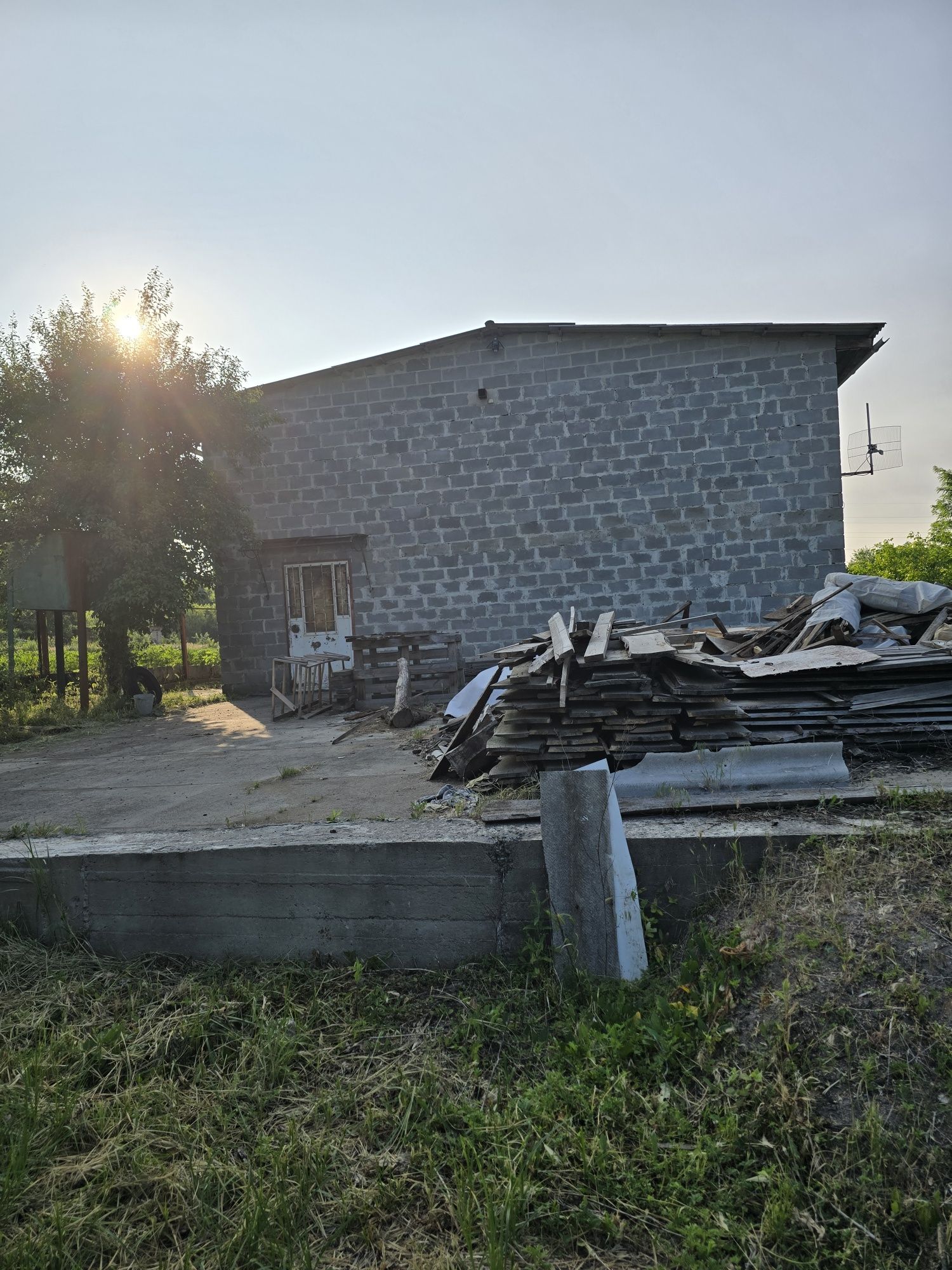 Продаж складського приміщення