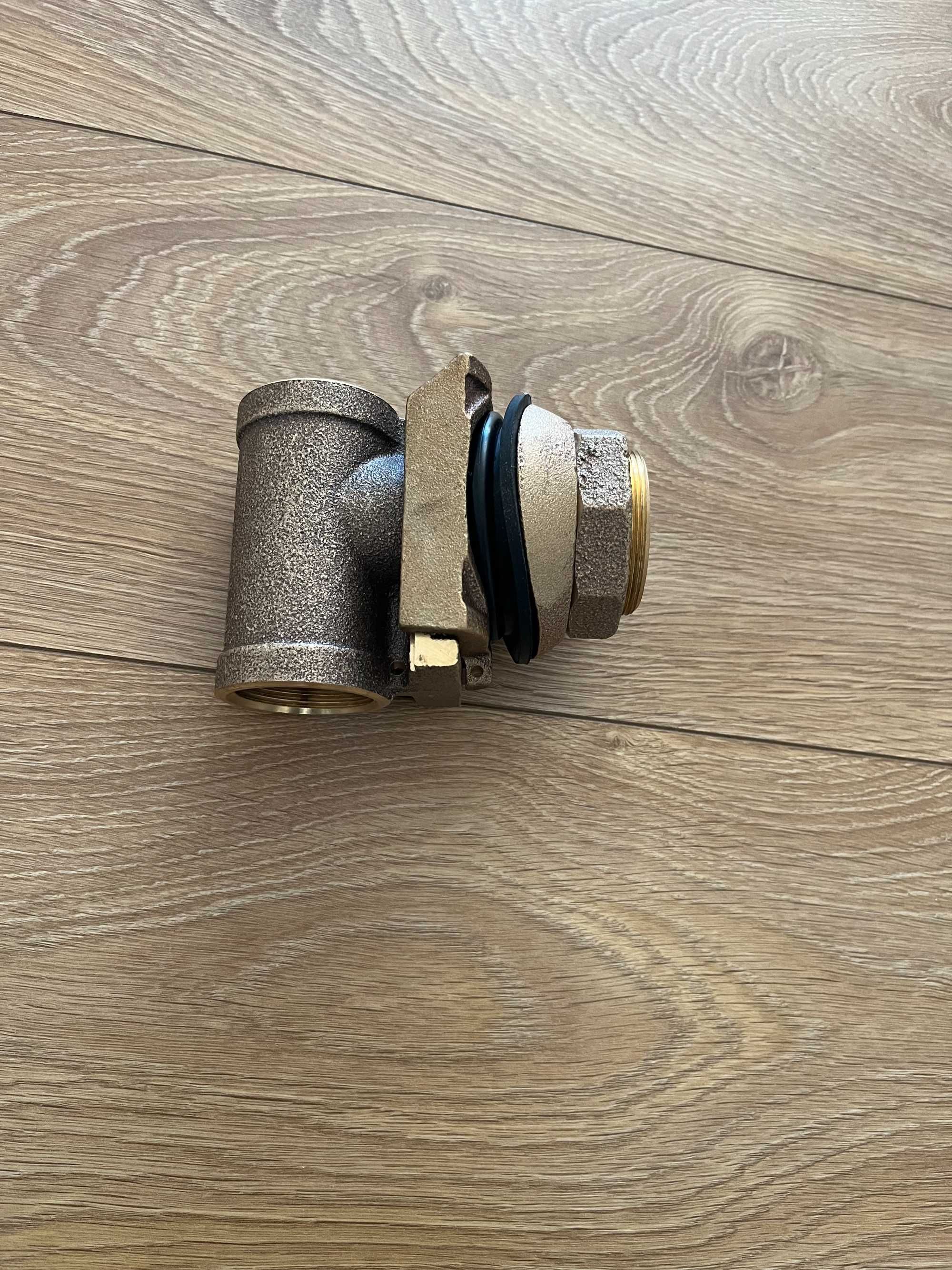 Złącze szwedzkie 1 1/4" pomp głębinowych Brąz