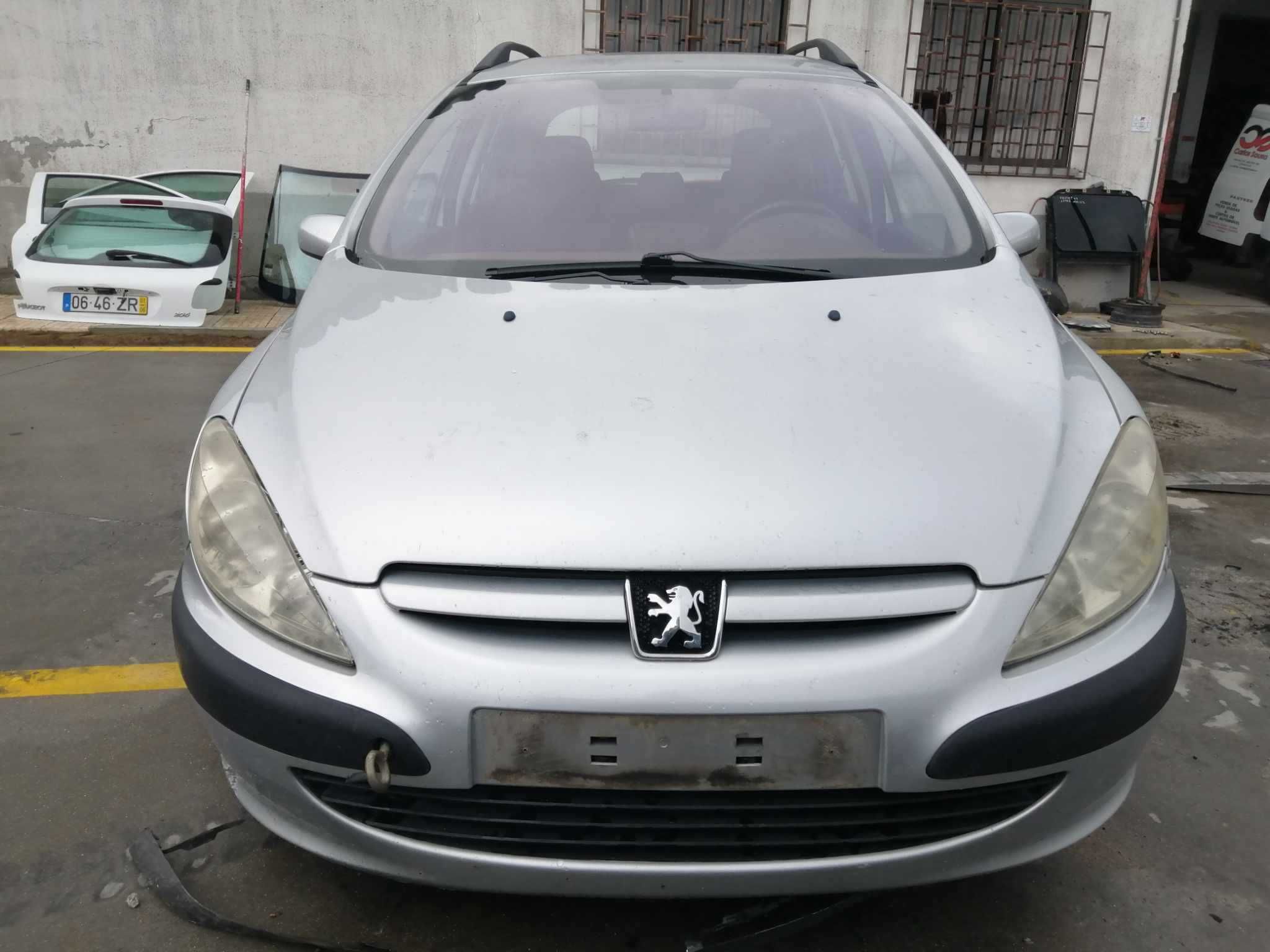 Para peças Peugeot 307 Carrinha (3E) 1.4HDI ano 2004