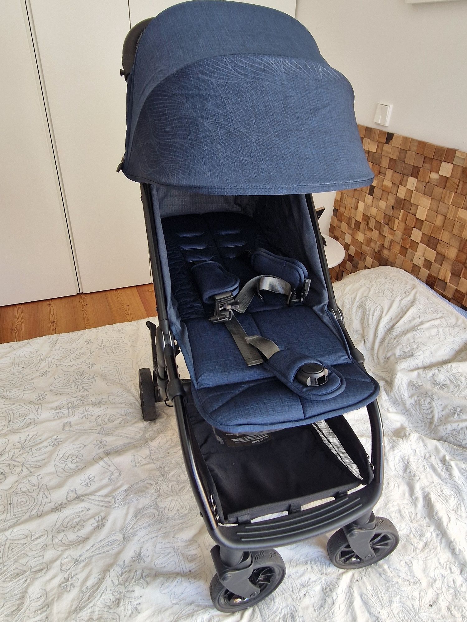 Carrinho de Bebé Junior Jones J-Tourer