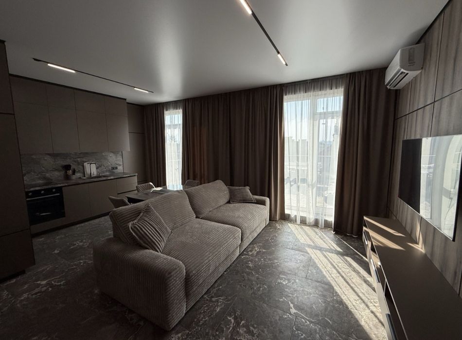 Квартира студія на довгострокову оренду