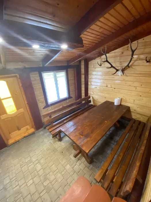 Готель з басейном (на 8 осіб, Карпати, Україна поруч з с.Славське)