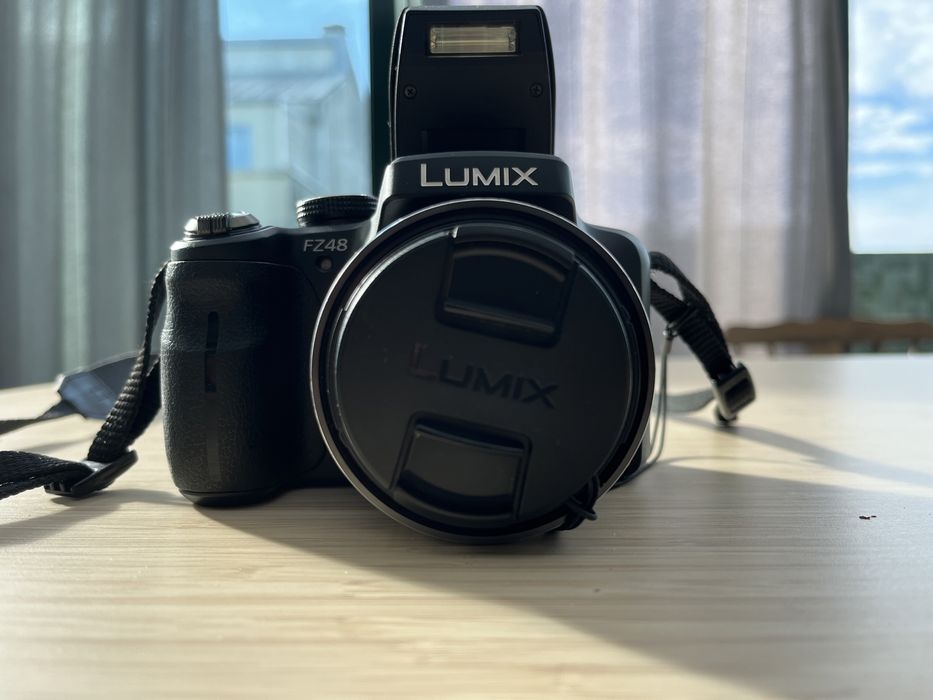Panasonic Lumix DMC-FZ48 + Saco de transporte impermeável