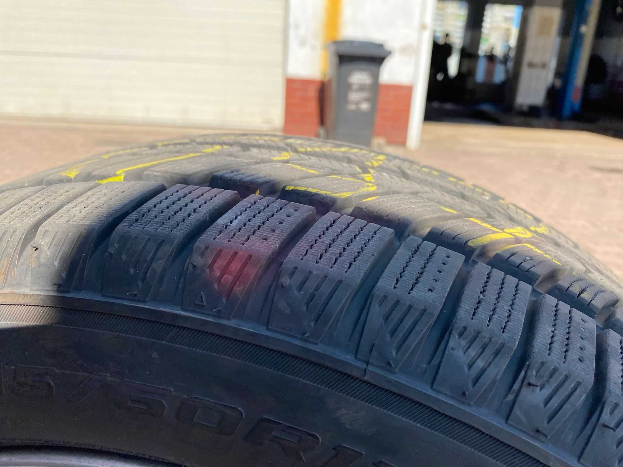 Felgi/ Koła zimowe komplet  Toyota CH-R  215/60/17 ET 45 5x114,3 TPMS