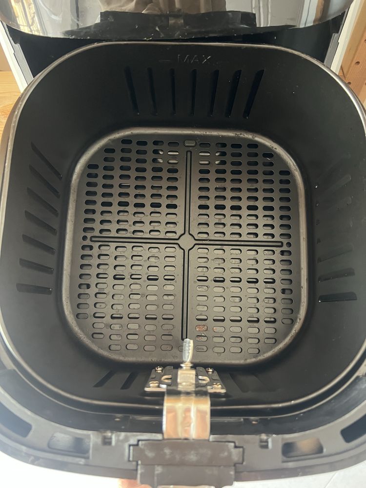 Air fryer Aigostar Cube Touch 7L