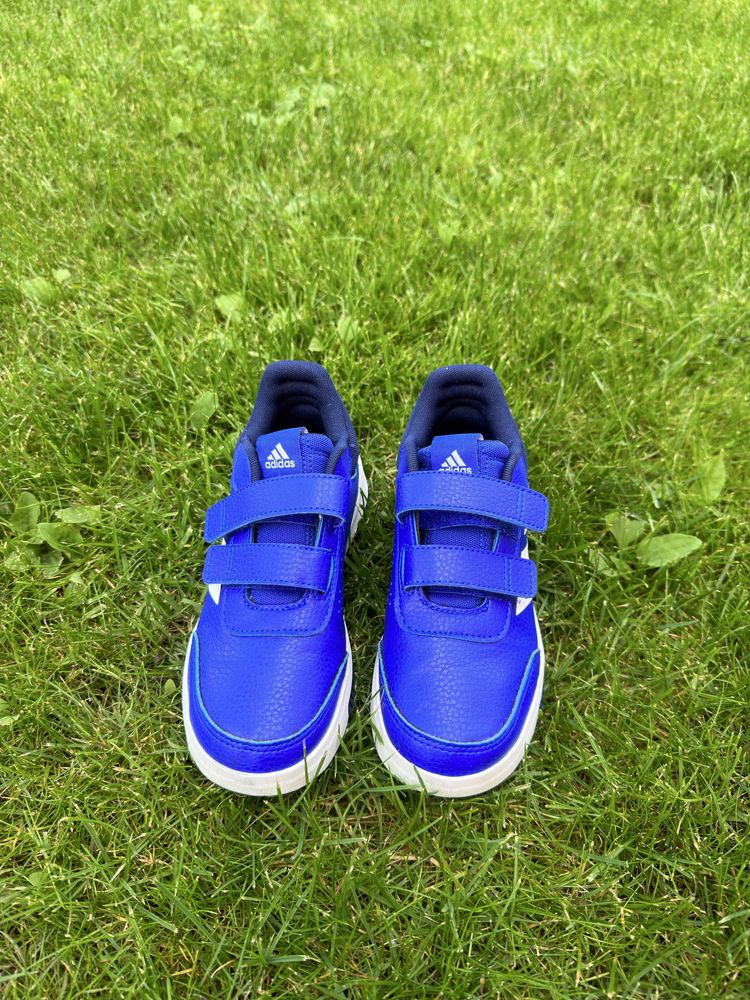 Продам кросовкі Adidas оригінал 33р.