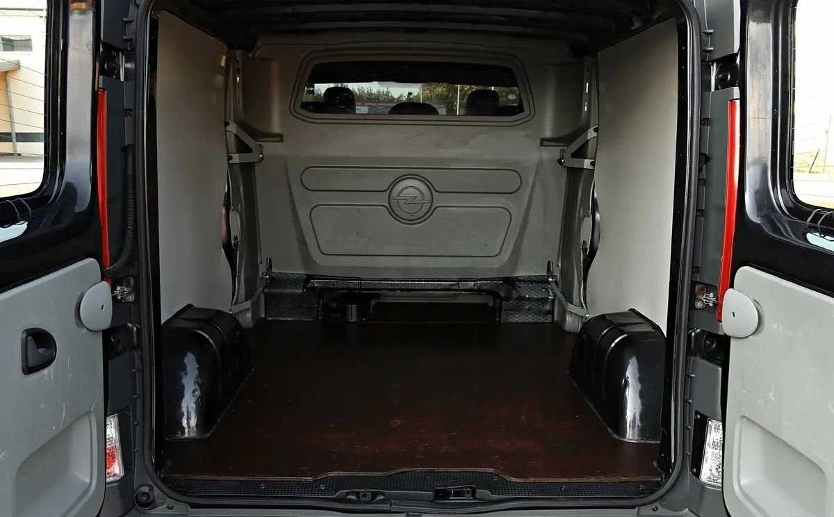Opel Vivaro 2011