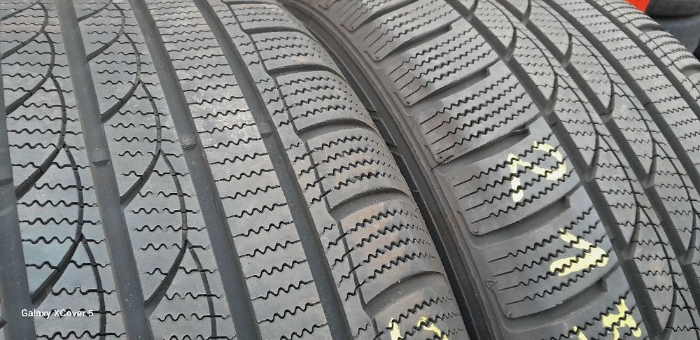 Opony Zimowe 215÷50÷17÷.Bieżnik 7 mm.Rok 2022.Adres-ZALESIANY 33 A.