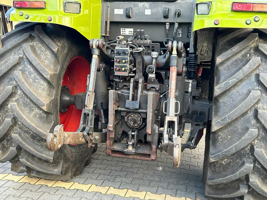 Claas Ares 816RZ JD Arion 826 Axion Renault John Deere 6820