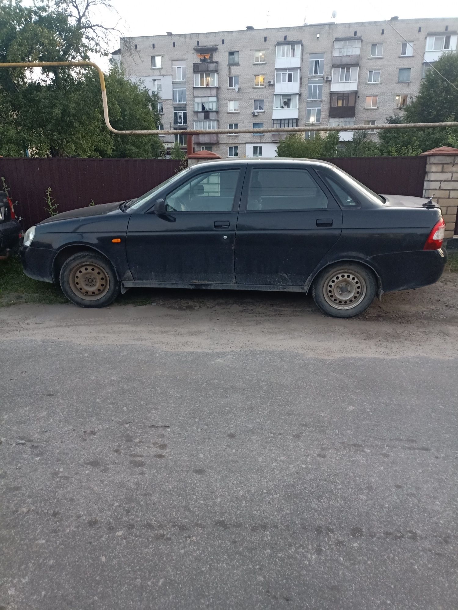 Продам приору на розборку або на відновлення! Машина передвигається!