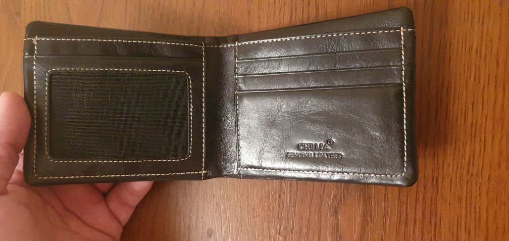 Кожаный кошелёк CHIMA