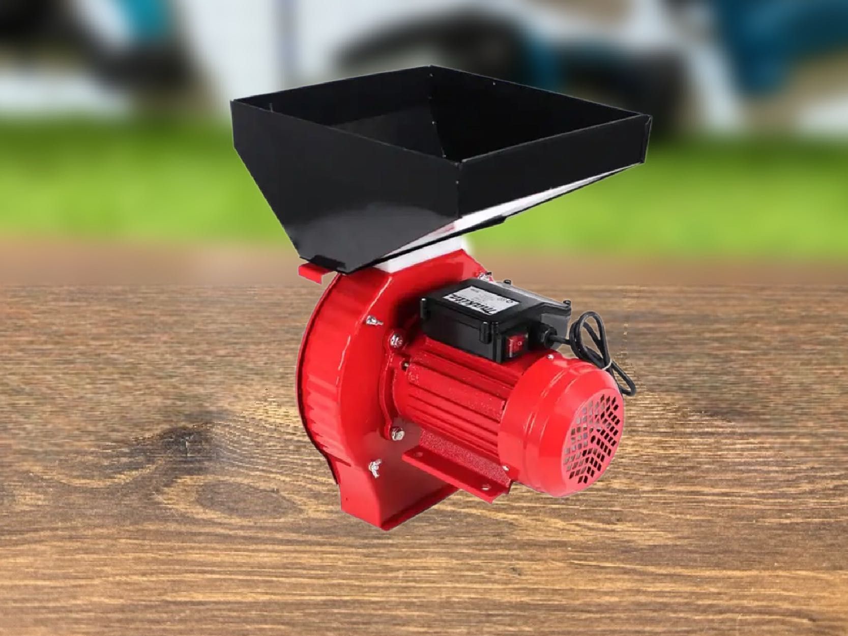 Зерноподрібнювач Makita Efs 4200 280 кг/год кормоподрібнувач зернові