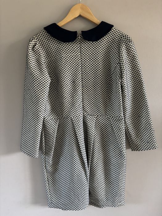 Sukienka wizytowa z kołnierzykiem rozmiar 40