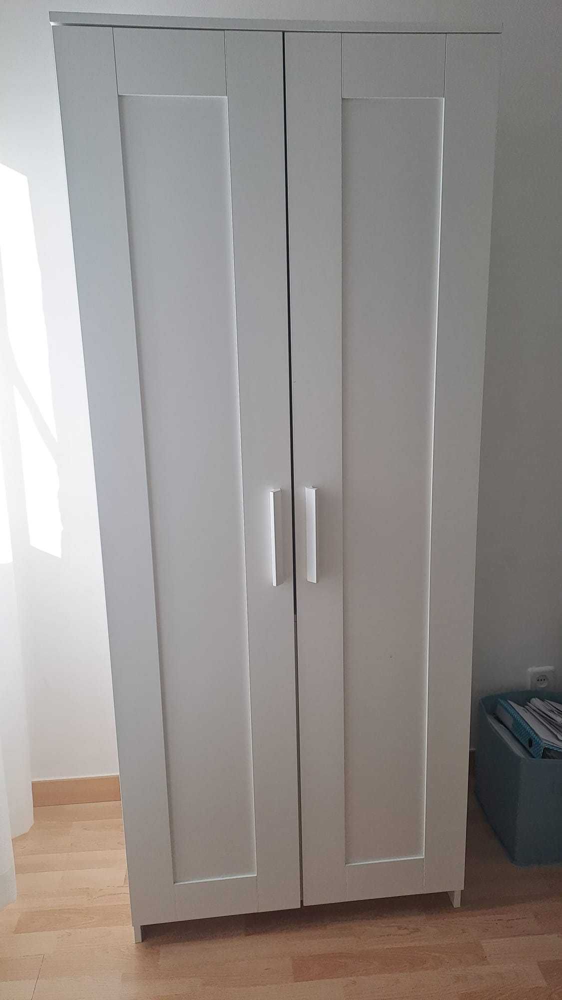 Roupeiro IKEA, BRIMNES
Roupeiro c/2 portas, branco, 78x190 cm