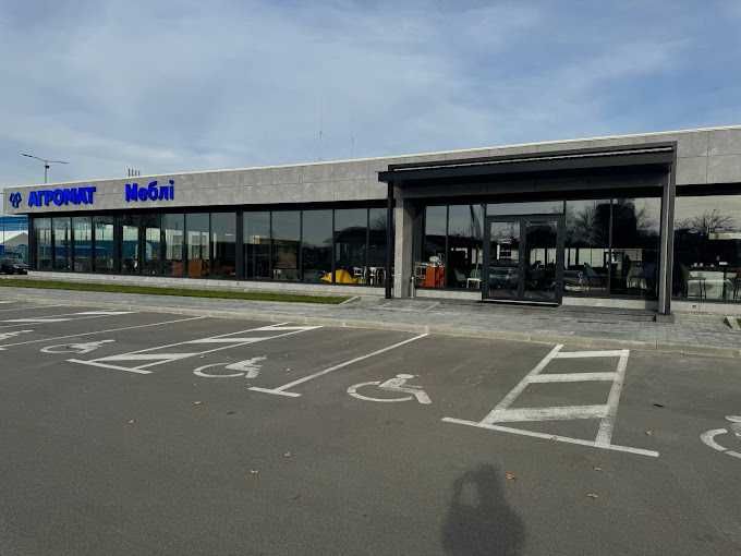 Здам в оренду торгову площу