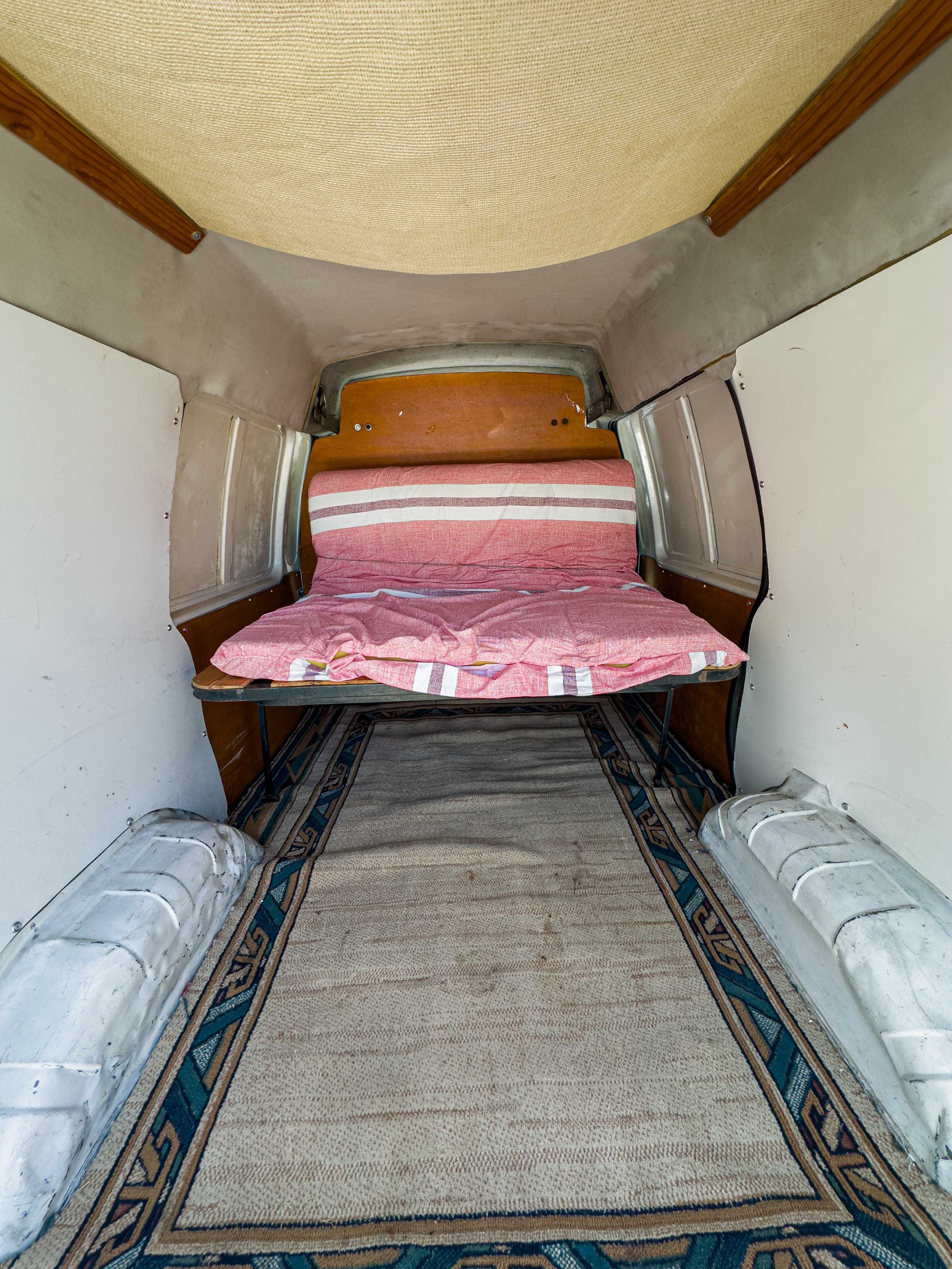 Nissan Vanette Cargo 2.3D campervan