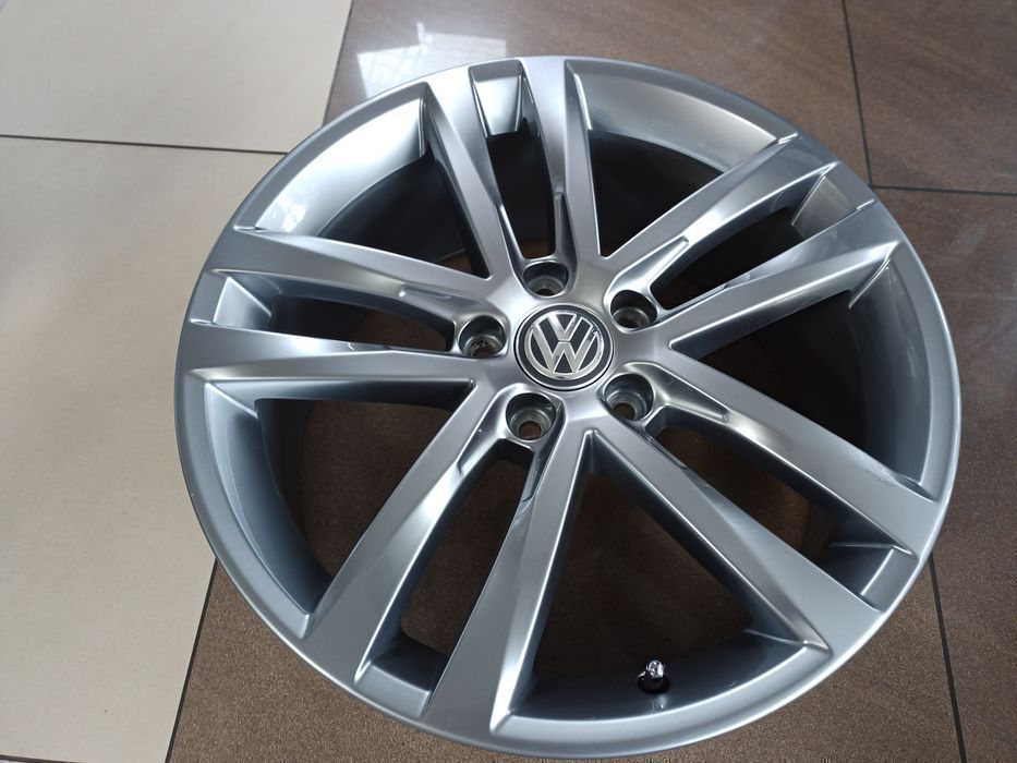 VW 18" Golf VI GTI 5GO 7,5*18 ET51 R-Line Pojedyncza
