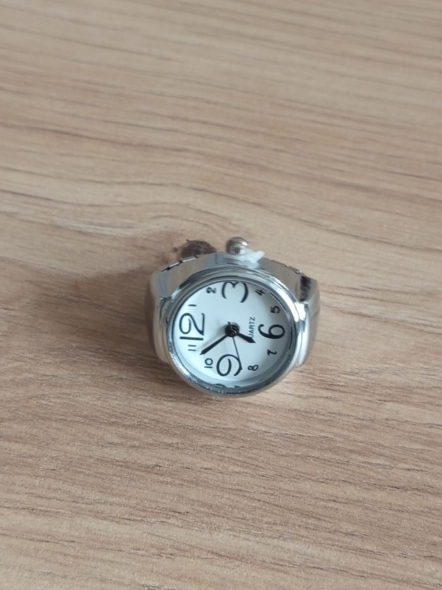 Zegarek Quartz – biały, nowy
