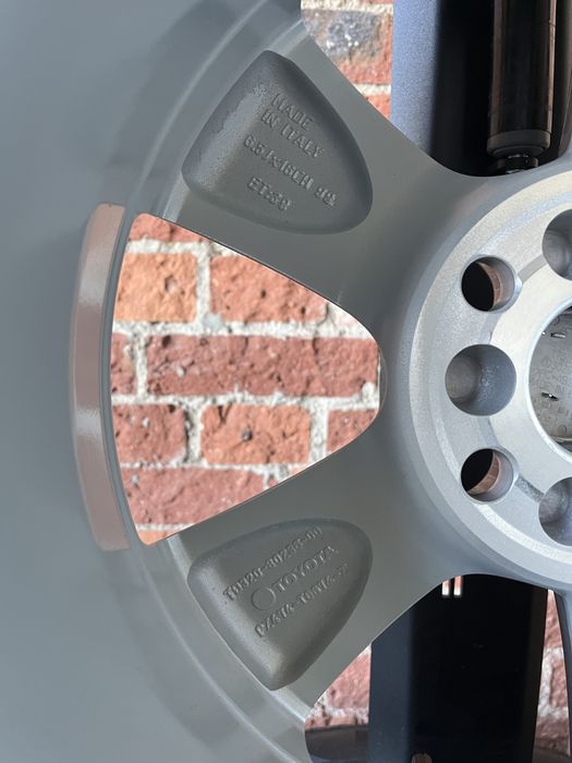 Alufelgi 16 Toyot Auris Avensis Prius Corolla Verso 5x114,3 Nowe Felgi