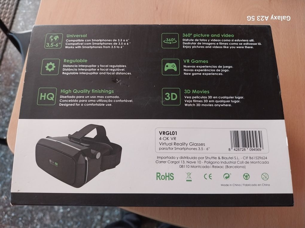 Virtual reality glasses