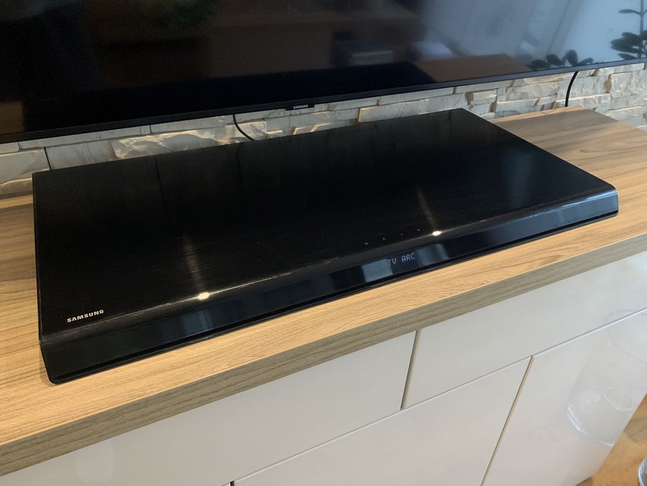 Soundstand Samsung HW-H600