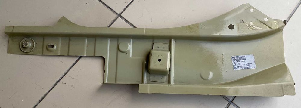 Reforço Soleira ESQ SKODA Octavia II