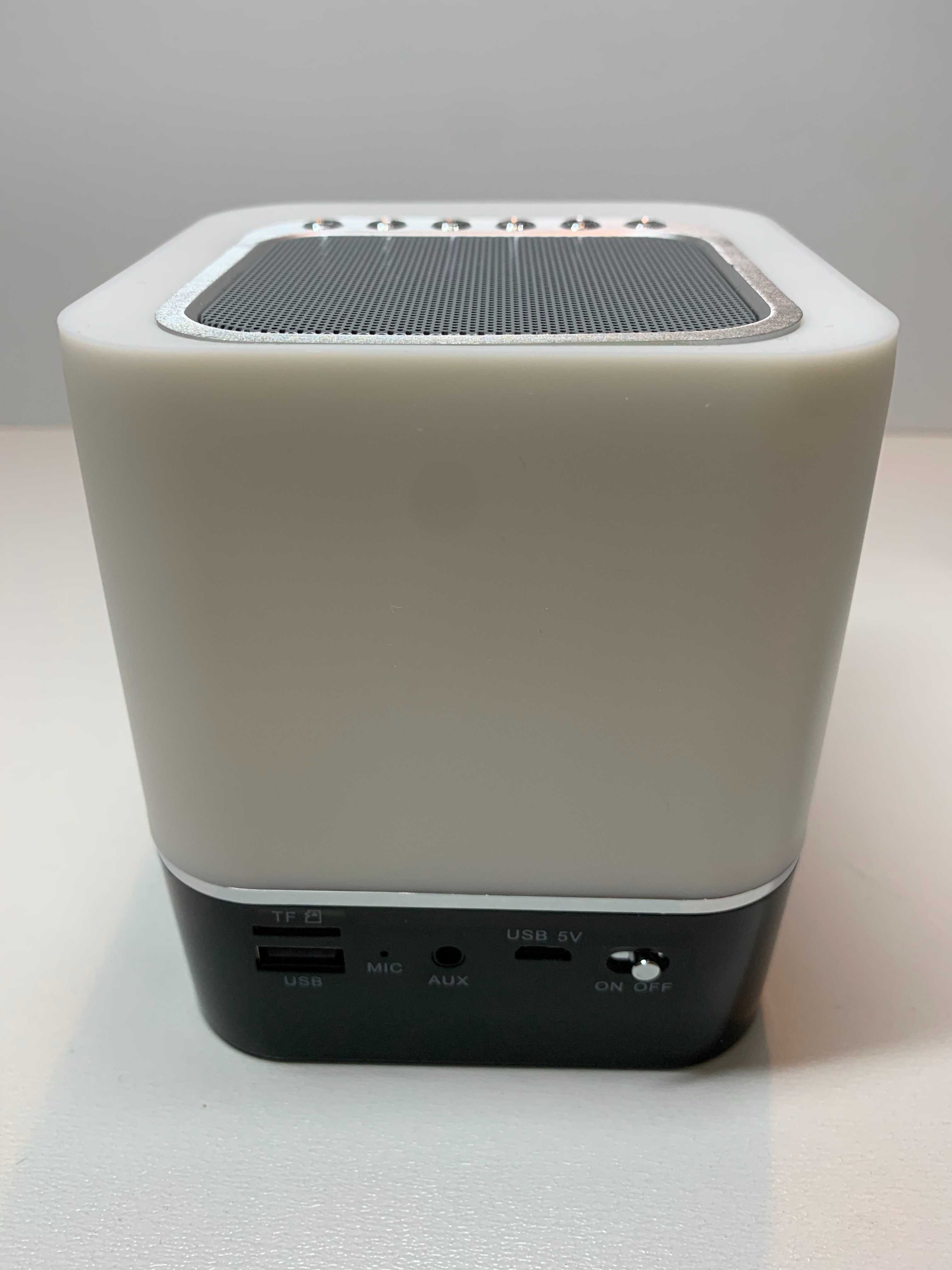 AWQM Lampka nocna 5w1 głośnik Bluetooth Budzik LED