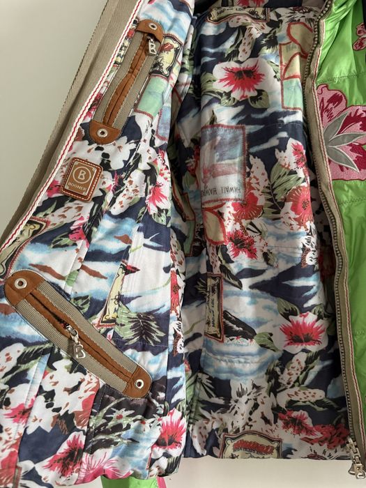 Яскрава лижна куртка Bogner