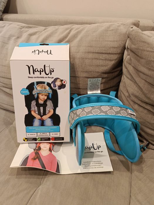 NapUp opaska podtrzymująca głowę dziecka.