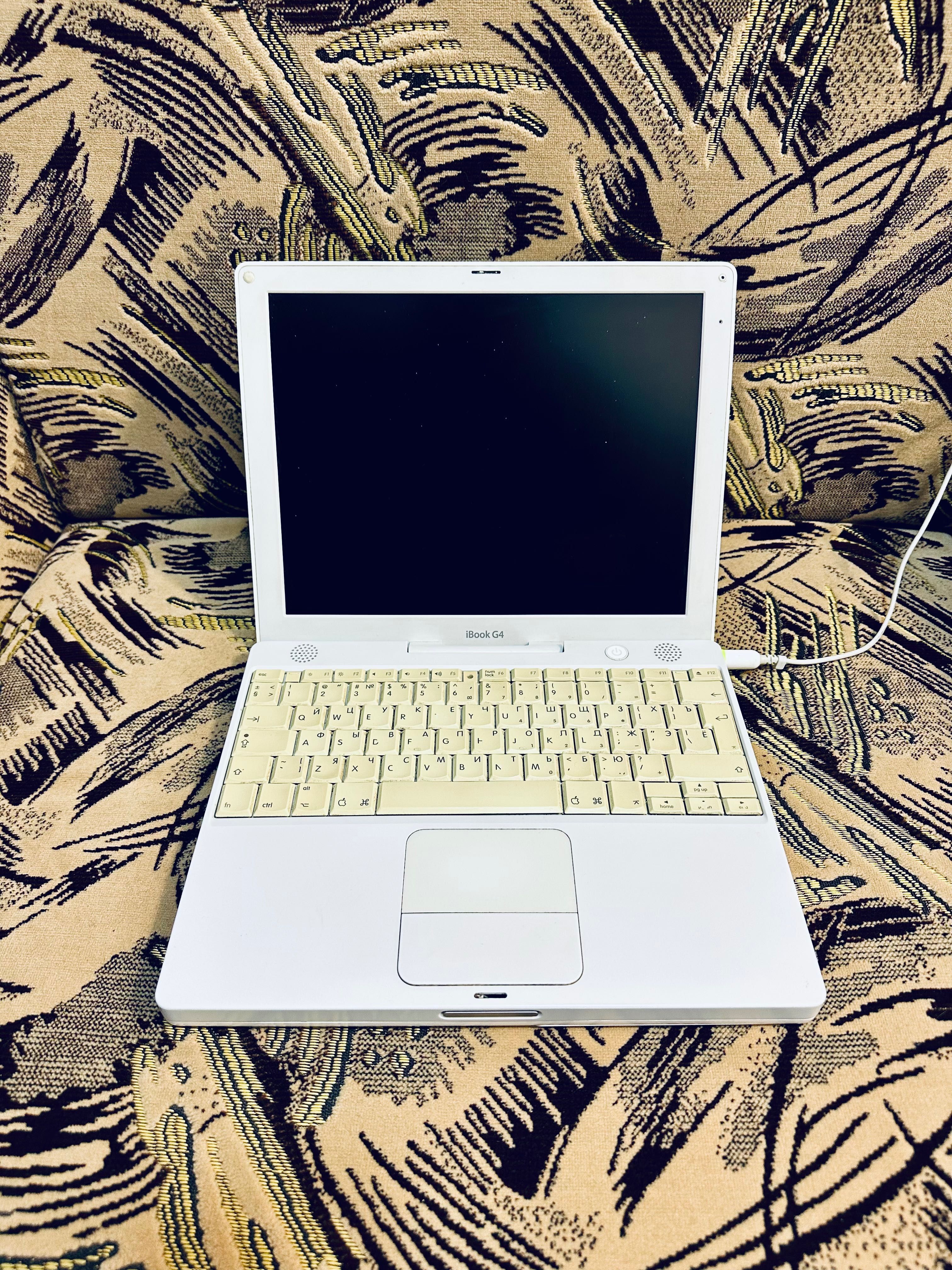 Раритет Apple iBook g4 A1054 2004р 1,2ghz/512mb/30gb/12.1inch MacBook