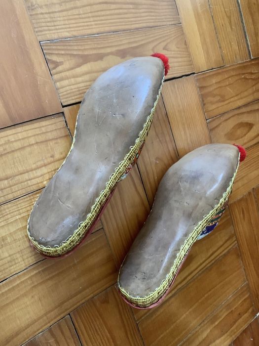 Babouches marroquinhos com Pompom