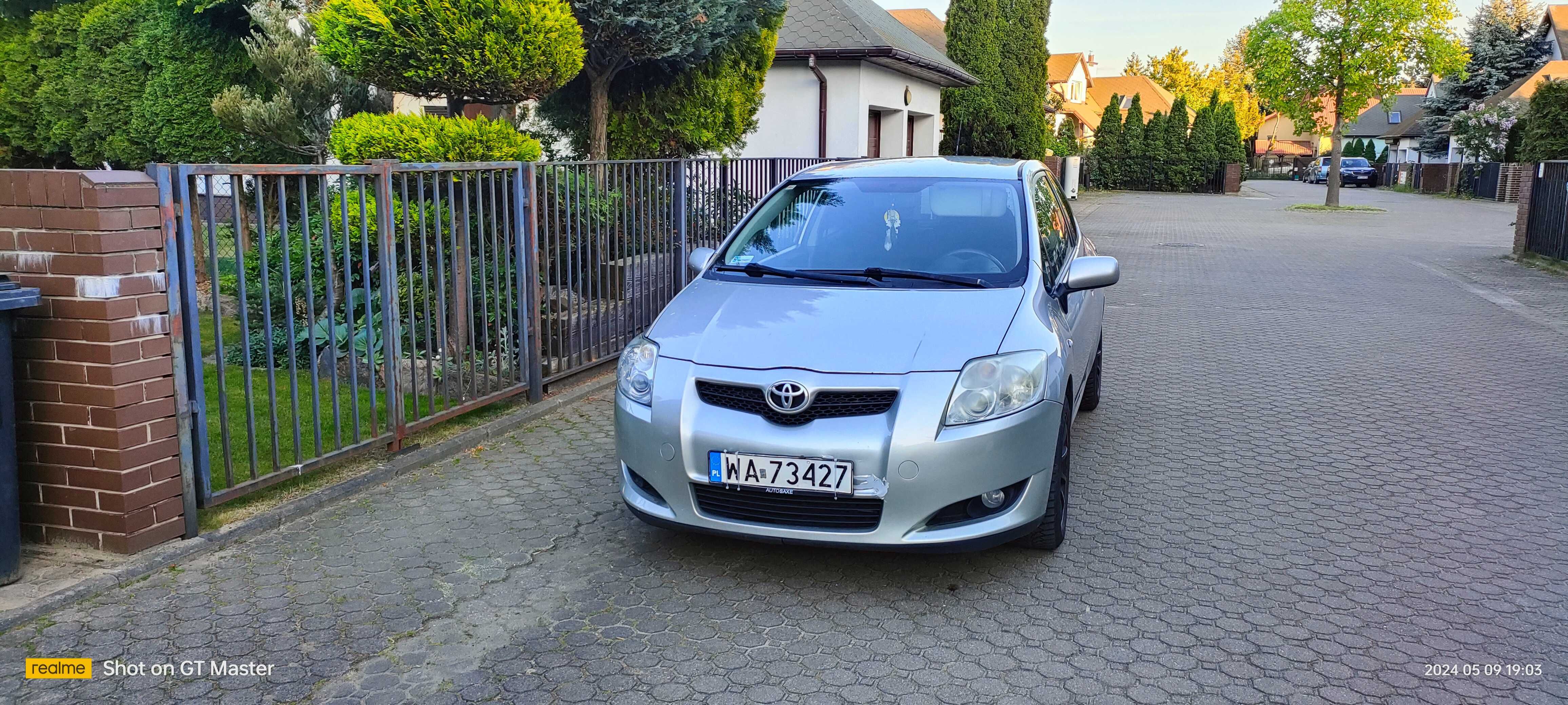 Toyota Auris 1.6 benzyna